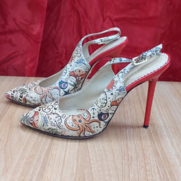 Charlotte Olympia - Picture 5 of 13